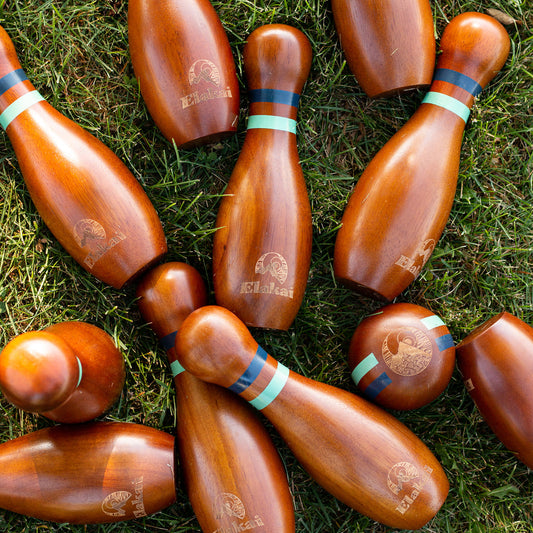 lawn bowling pins