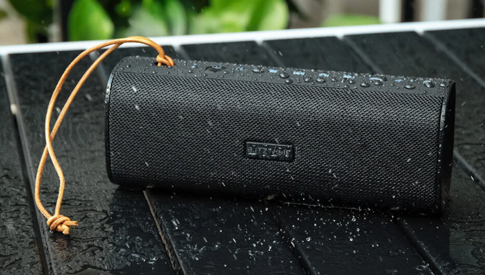 waterproof speaker in rain